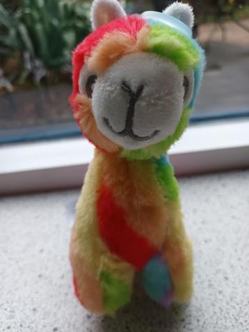 Alpaca of Lama van Primark regenboogkleuren beschikbaar voor biedingen