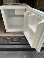 Koelkast Severin minibar koelkast met vriesvakje., Witgoed en Apparatuur, Koelkasten en IJskasten, Ophalen of Verzenden