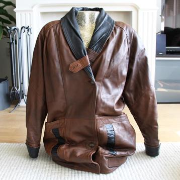 Soepele Leren Vintage Dames Jas (M) € 65,- beschikbaar voor biedingen