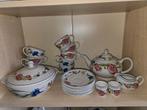Vintage Servies met Bloemenmotief, Ophalen, Zo goed als nieuw, Overige stijlen, Aardewerk