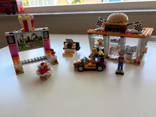 Lego Friends 41349 - Go-kart Diner, Kinderen en Baby's, Speelgoed | Duplo en Lego, Zo goed als nieuw, Lego, Complete set, Ophalen