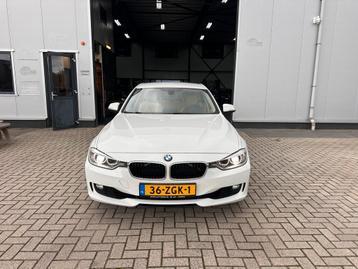 BMW 3-Serie 2.0 328I Touring  2012 Wit Leer Xenon Navi beschikbaar voor biedingen