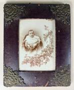 Antieke Franse fotolijst met foto van dreumes, Ophalen of Verzenden