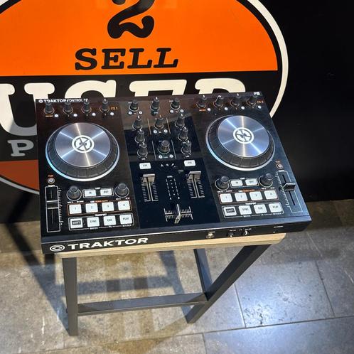 Native Instruments Traktor Kontrol S2 MK3 2-Channel DJ Contr, Muziek en Instrumenten, Dj-sets en Draaitafels, Zo goed als nieuw