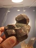 Grote granaat uit Oostenrijk, Verzamelen, Ophalen of Verzenden, Mineraal