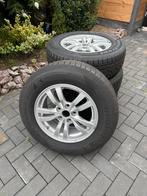 Mitsubishi Outlander velgen met winterbanden, 215 mm, 16 inch, Winterbanden, Ophalen of Verzenden