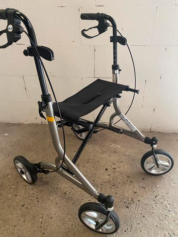 Super lichte rollator beschikbaar voor biedingen