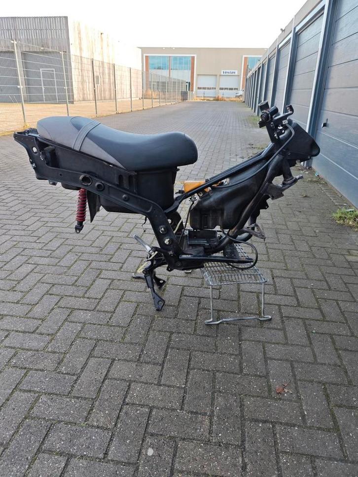 Gilera runner A1 frame, Fietsen en Brommers, Scooters | Piaggio, Overige modellen, Ophalen