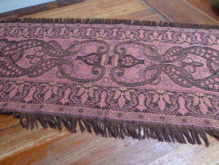 Antiek worteldoek, schoorsteendoek, Antiek en Kunst, Antiek | Kleden en Textiel, Ophalen of Verzenden