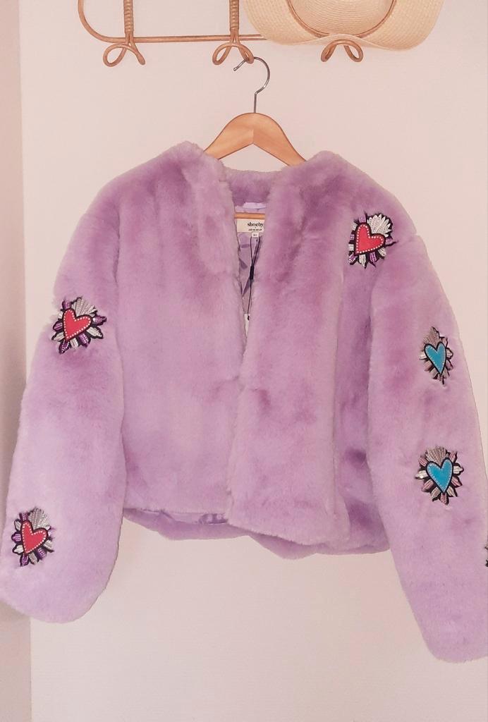 Paarse faux fur jas met hartjes, Kleding | Dames, Jassen | Zomer, Nieuw, Maat 36 (S), Paars, Ophalen of Verzenden