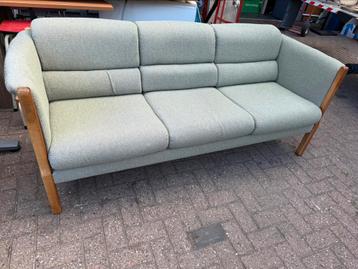 Hs design 3 zitsbank beschikbaar voor biedingen