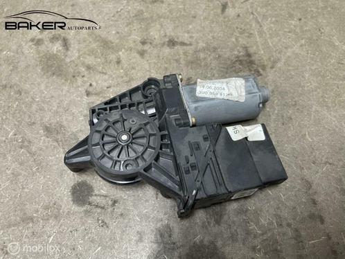 Raammotor rechtsachter Skoda Superb 3U ('02-'08) 0130821696, Auto-onderdelen, Ruiten en Toebehoren, Skoda, Gebruikt, Ophalen of Verzenden
