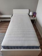 IKEA white bed frame with mattress (90x200), Ophalen, 90 cm, Eenpersoons, Zo goed als nieuw