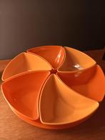 retro hapjesschaal, als nieuw, oranje/geel, Ophalen of Verzenden, Zo goed als nieuw, Rond