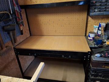 Werkbank met lade en gereedschapbord 120x 61 en 155 hoog beschikbaar voor biedingen