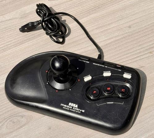 Sega Megadrive Arcade Power Stick, Spelcomputers en Games, Spelcomputers | Sega, Zo goed als nieuw, Mega Drive, Ophalen of Verzenden