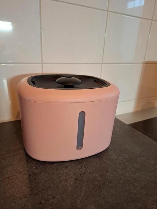 Mooie katten drinkfontein, Dieren en Toebehoren, Kattenvoerbakken en Drinkbakken, Zo goed als nieuw, Ophalen of Verzenden