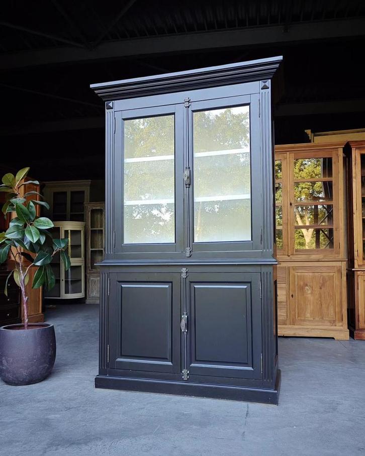 Chique Buffetkast | Zwarte Servieskast espagnoletslot #2266, Huis en Inrichting, Kasten | Buffetkasten, Gebruikt, 200 cm of meer