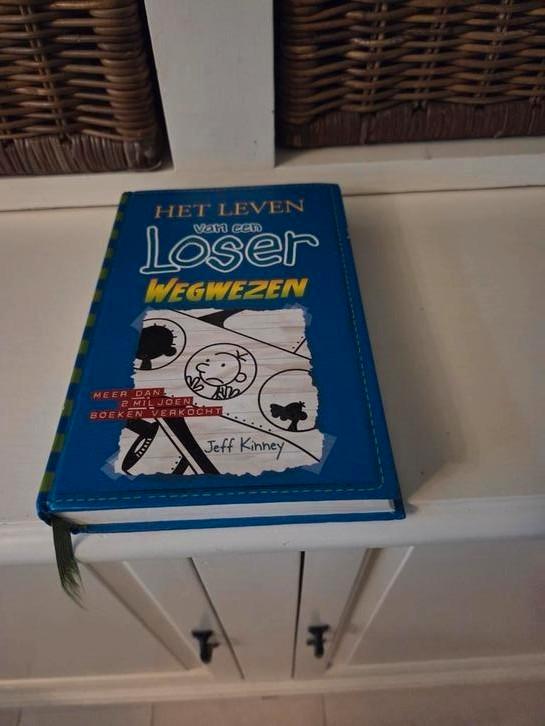 Jeff Kinney - Wegwezen (is een misdruk), Boeken, Kinderboeken | Jeugd | 10 tot 12 jaar, Gelezen, Ophalen of Verzenden