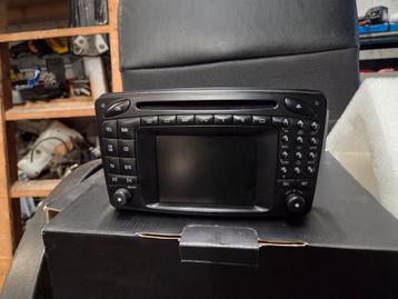 Mercedes C-Klasse command radio  beschikbaar voor biedingen