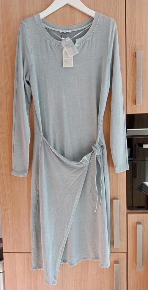 Sandwich jurk nieuw met kaartjes maat M kleur: Pale Sky, Kleding | Dames, Jurken, Nieuw, Maat 38/40 (M), Blauw, Knielengte, Ophalen of Verzenden