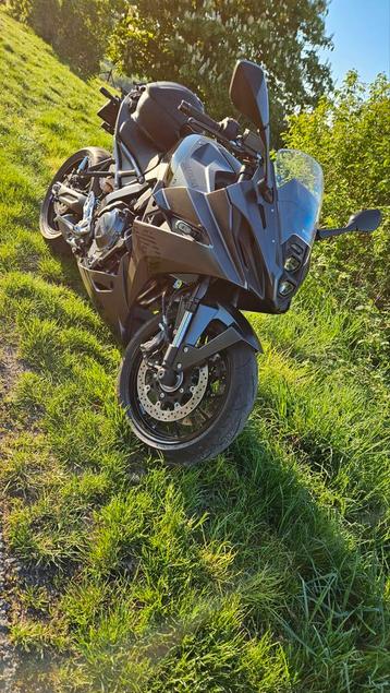 SUZUKI GSX-8R 2024 - 1407km + extra's beschikbaar voor biedingen