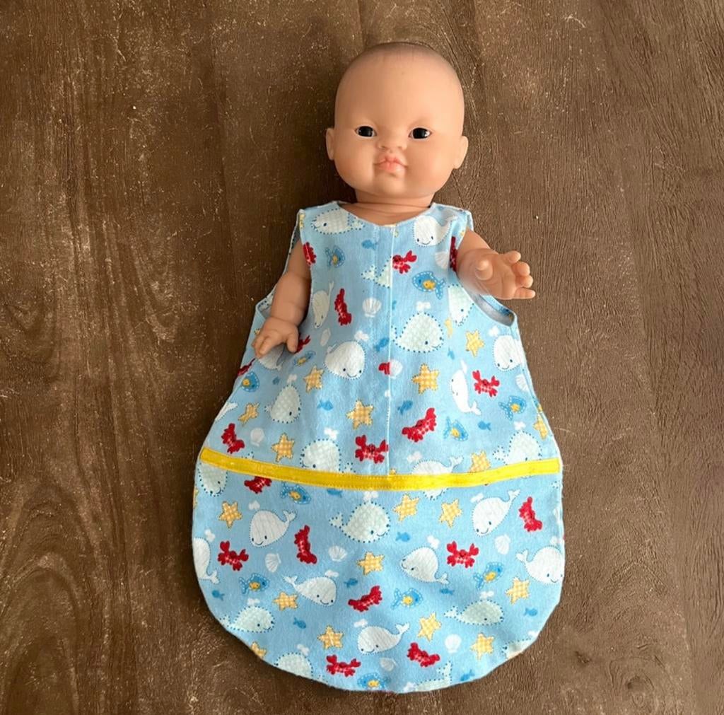 Slaapzakje zeediertjes blauw past pop 32 - 36 cm, Ophalen of Verzenden, Nieuw, Babypop