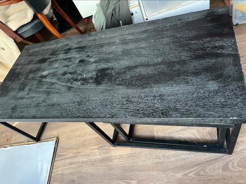 Mooie zwarte salontafel met stalen onderstel, Huis en Inrichting, Tafels | Salontafels, Gebruikt, Minder dan 50 cm, 50 tot 100 cm