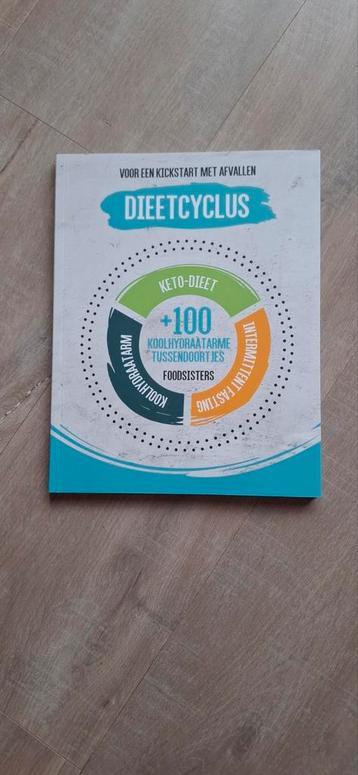 Foodsister kookboek...dieet cyclus  beschikbaar voor biedingen