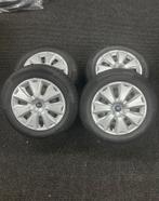 Ford Winterbanden met stalen velgen 205/60R16, Auto-onderdelen, Banden en Velgen, Ophalen, Gebruikt, 16 inch, Banden en Velgen