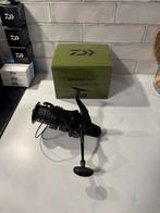 een nieuwe daiwa crosscast 24 45 scw 5000ld qd longcast, Ophalen of Verzenden, Nieuw, Molen