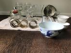 Soepkom, schaaltjes, liqueur glaasjes, placemats, servetring, Ophalen of Verzenden