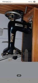 Antieke naaimachine. Tegen elk aannemelijk bod!, Antiek en Kunst, Antiek | Naaimachines, Ophalen