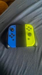 Nintendo Switch Joy‑Con controllers blauw + geel, Spelcomputers en Games, Ophalen, Zo goed als nieuw, Met 2 controllers, Switch Original