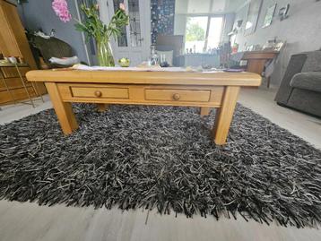 Eiken salontafel beschikbaar voor biedingen