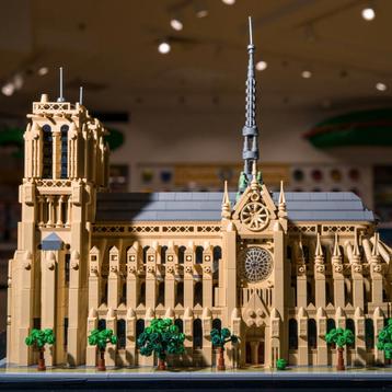 Lego Architecture - Notre Dame beschikbaar voor biedingen