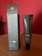 Synergie Skin Foundation EV70, Overige kleuren, Gehele gezicht, Ophalen of Verzenden, Zo goed als nieuw