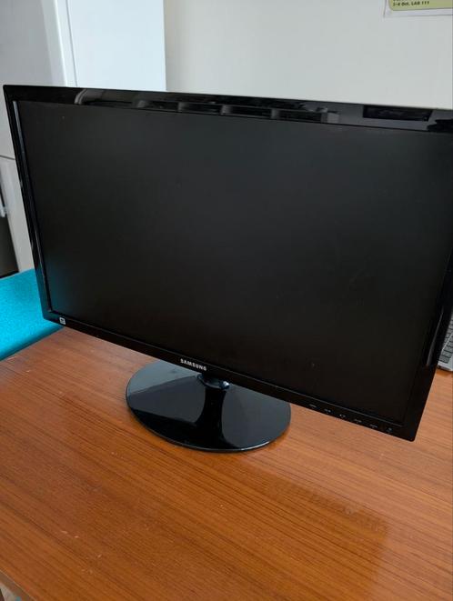 Samsung 24inch FHD 60Hz monitor, Computers en Software, Monitoren, Gebruikt, 61 t/m 100 Hz, HDMI, VGA, Gaming, TN, Full HD, 1 tot 2 ms