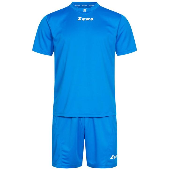 Opruiming 19 nieuwe lichtblauwe sporttenues 6M, 7L,6XL, Sport en Fitness, Voetbal, Nieuw, Set, Maat M, Ophalen