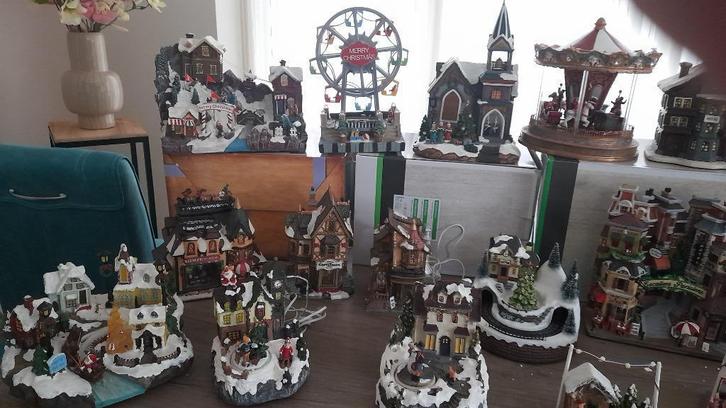 Compleet Kerstdorp, Hobby en Vrije tijd, Modelbouw | Overige, Gebruikt, Groter dan 1:32, Ophalen