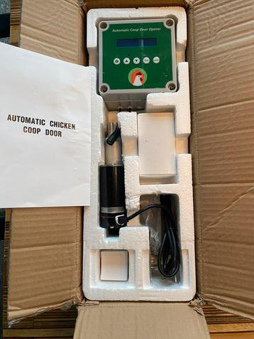 Automatisch deur vogelhok, met afstandbediening.  beschikbaar voor biedingen