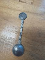 Zilveren lepeltje Juliana & Wilhelmina, Ophalen of Verzenden, Zilver