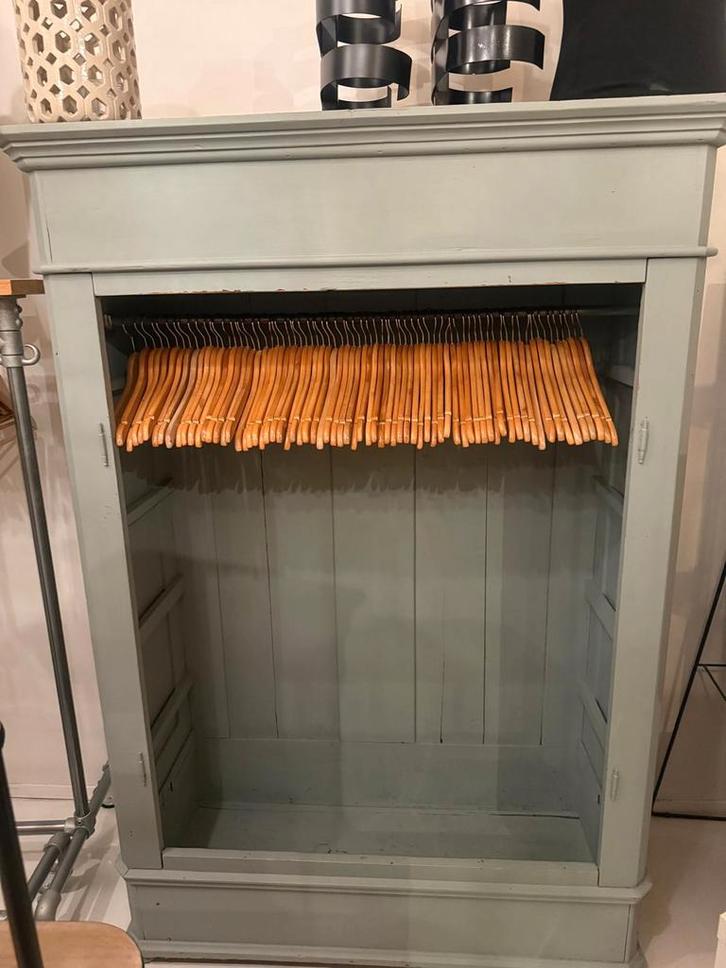 Leuke open kledingkast, Huis en Inrichting, Kasten | Kledingkasten, Gebruikt, 150 tot 200 cm, 100 tot 150 cm, 50 tot 75 cm, Met plank(en)