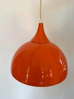 Vintage oranje kunststof hanglamp - jaren 70, Kunststof, Gebruikt, Ophalen of Verzenden, Vintage retro