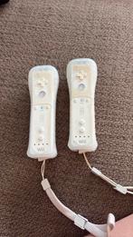 2 Wii controllers incl beschermhoesje, Spelcomputers en Games, Ophalen of Verzenden, Zo goed als nieuw, Wii