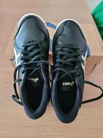 Asics Veld korfbal/hockeyschoen mt 35 (vallen als mt 34), Schoenen, Zo goed als nieuw, Ophalen