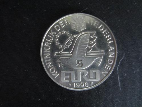Te Koop 5 Euro munt Nederland 1996, Postzegels en Munten, Munten | Nederland, Losse munt, Euro's, Koningin Beatrix, Ophalen of Verzenden
