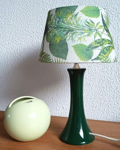 vintage tafellamp (groen) met gebloemde stoffen kap 70s, Huis en Inrichting, Lampen | Tafellampen, Gebruikt, Minder dan 50 cm