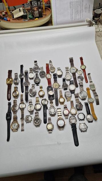 diverse horloge's beschikbaar voor biedingen
