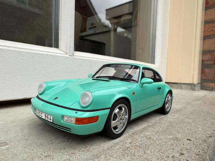 1:18 Porsche 911 964 Carrera 4 groen 1990 GT Spirit GT019C, Hobby en Vrije tijd, Modelauto's | 1:18, Zo goed als nieuw, Auto, Overige merken